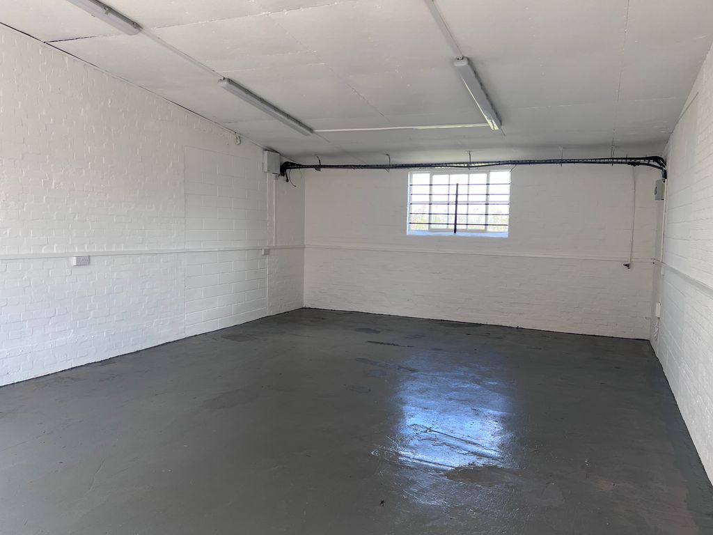 Property photo 2 of 3