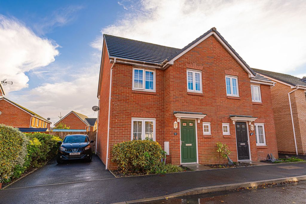 Property photo 1 of 29