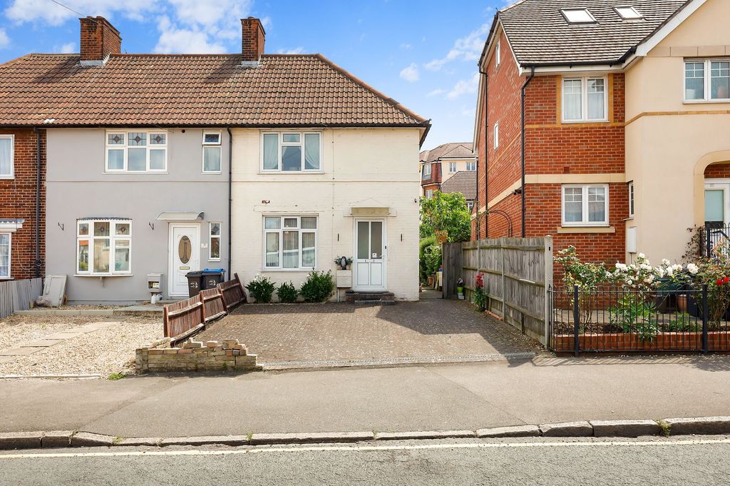 Property photo 2 of 26