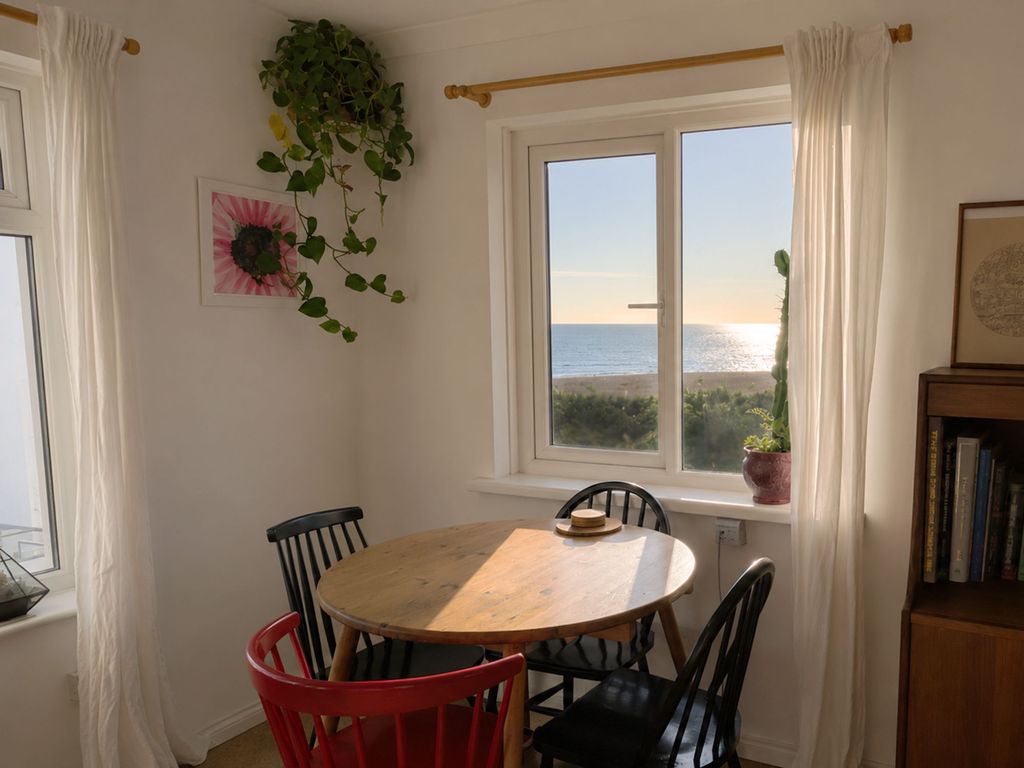 Property photo 1 of 14 Dining Area