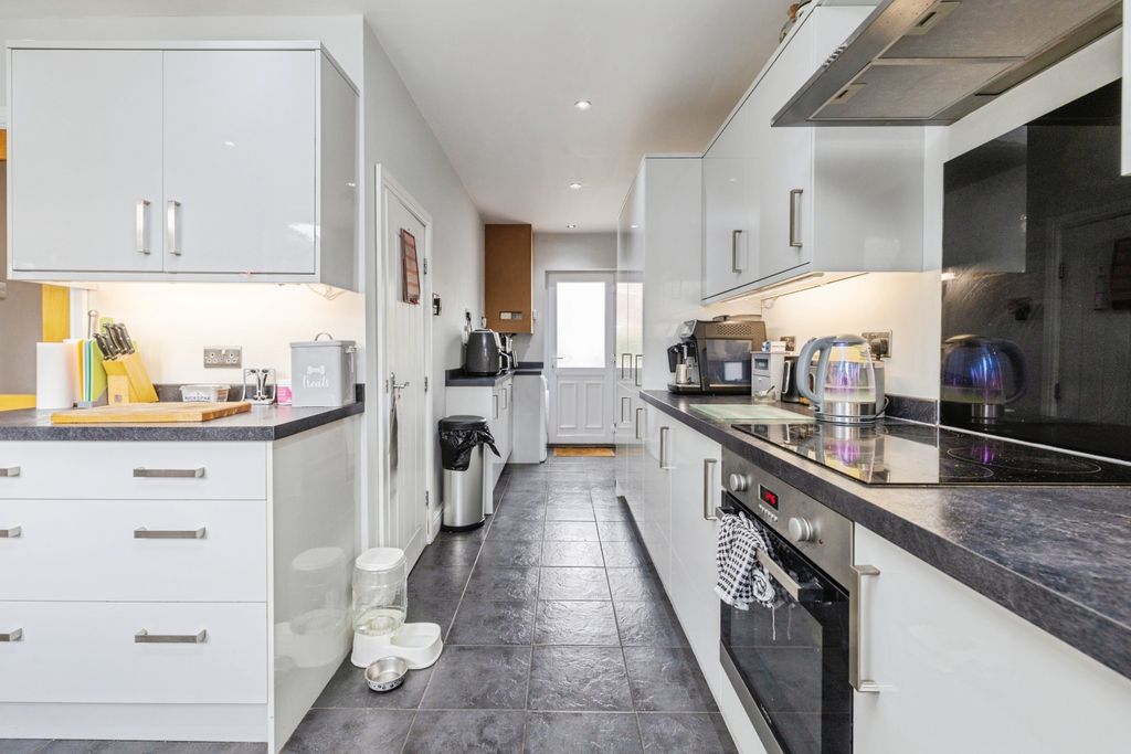 Property photo 3 of 17 Photo #3