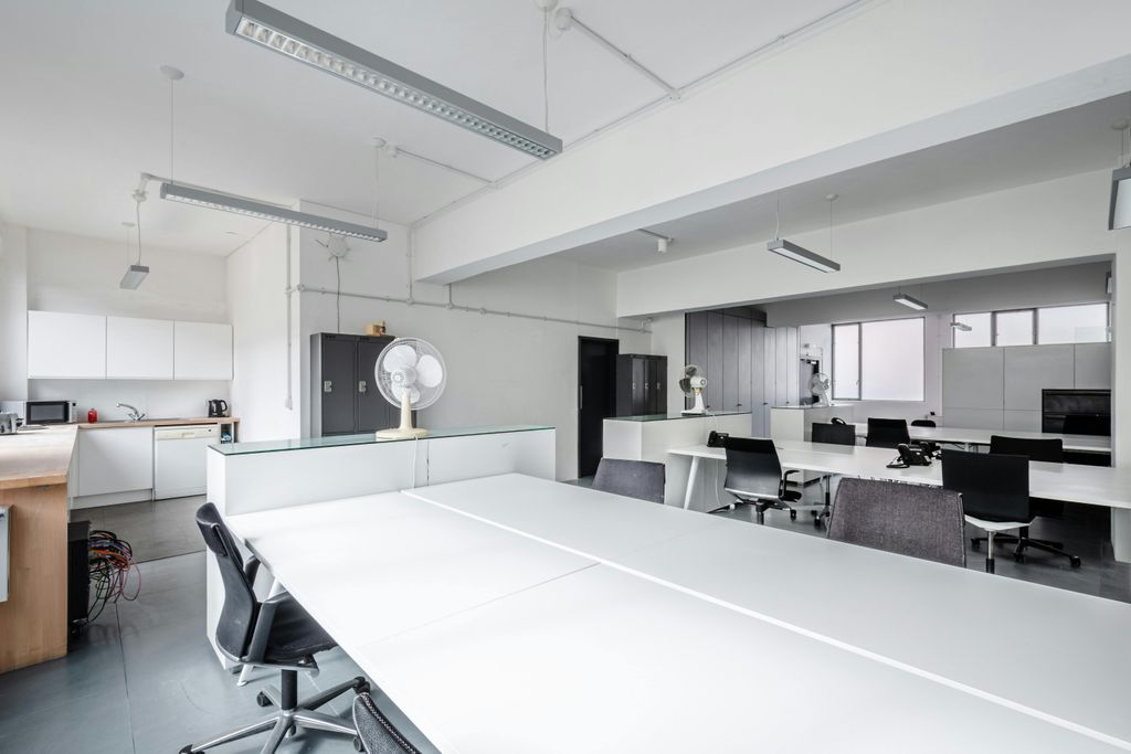 Property photo 2 of 9 Coate St 1-3 Gf - Low Res 11.Jpg