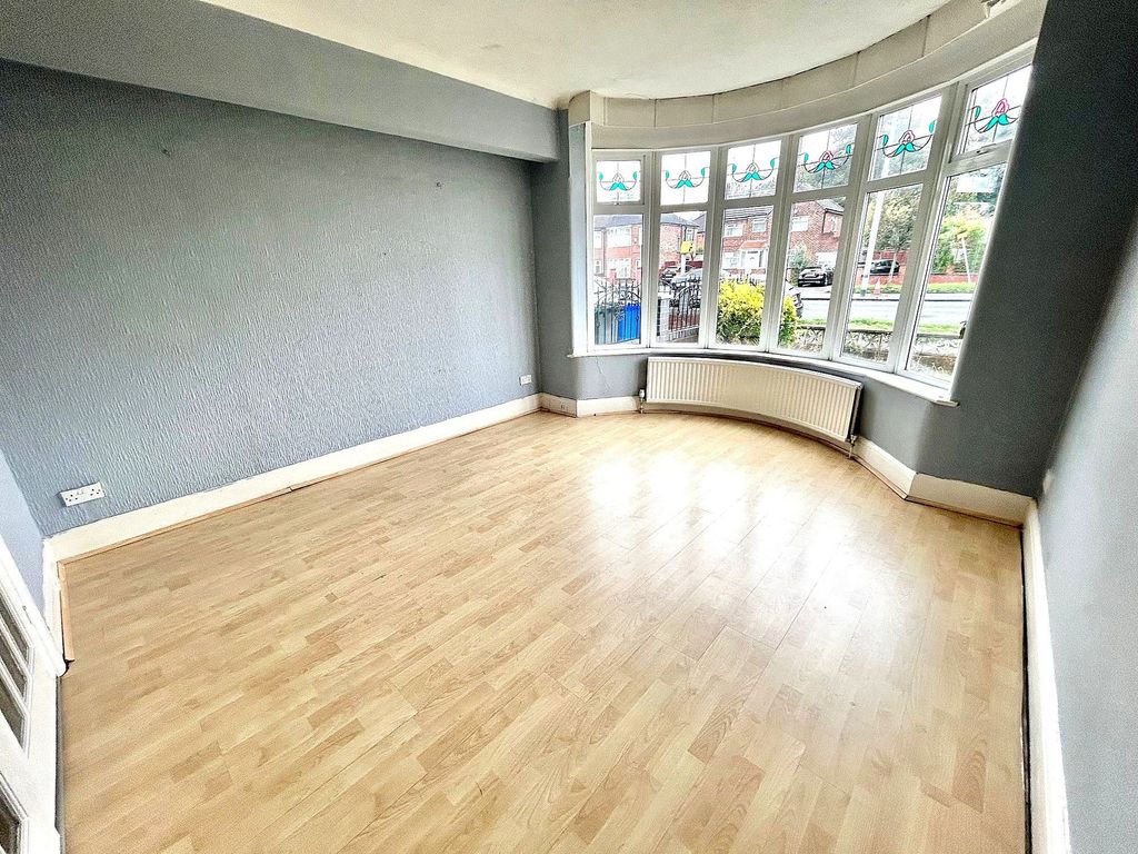 Property photo 2 of 20 Dining Room