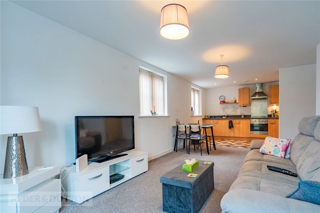 Property photo 2 of 12 Picture No. 16