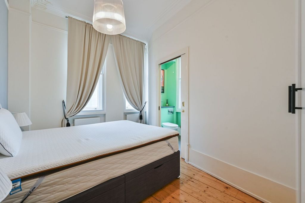 Property photo 3 of 8