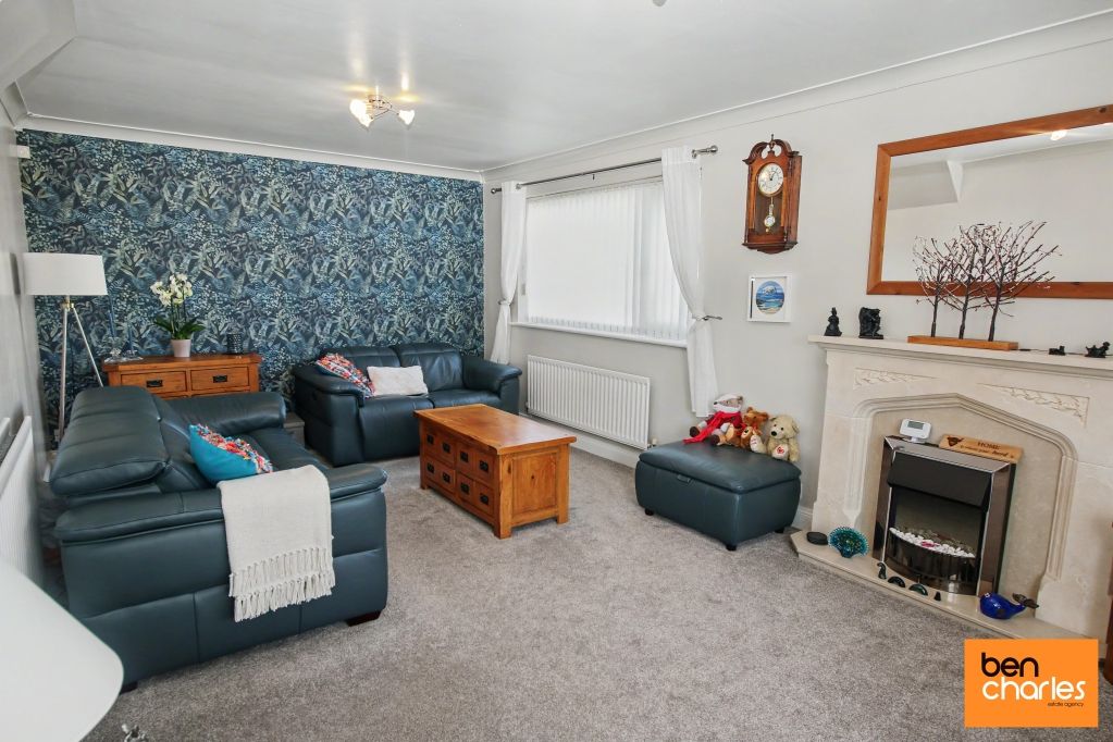 Property photo 2 of 19 Picture No. 25
