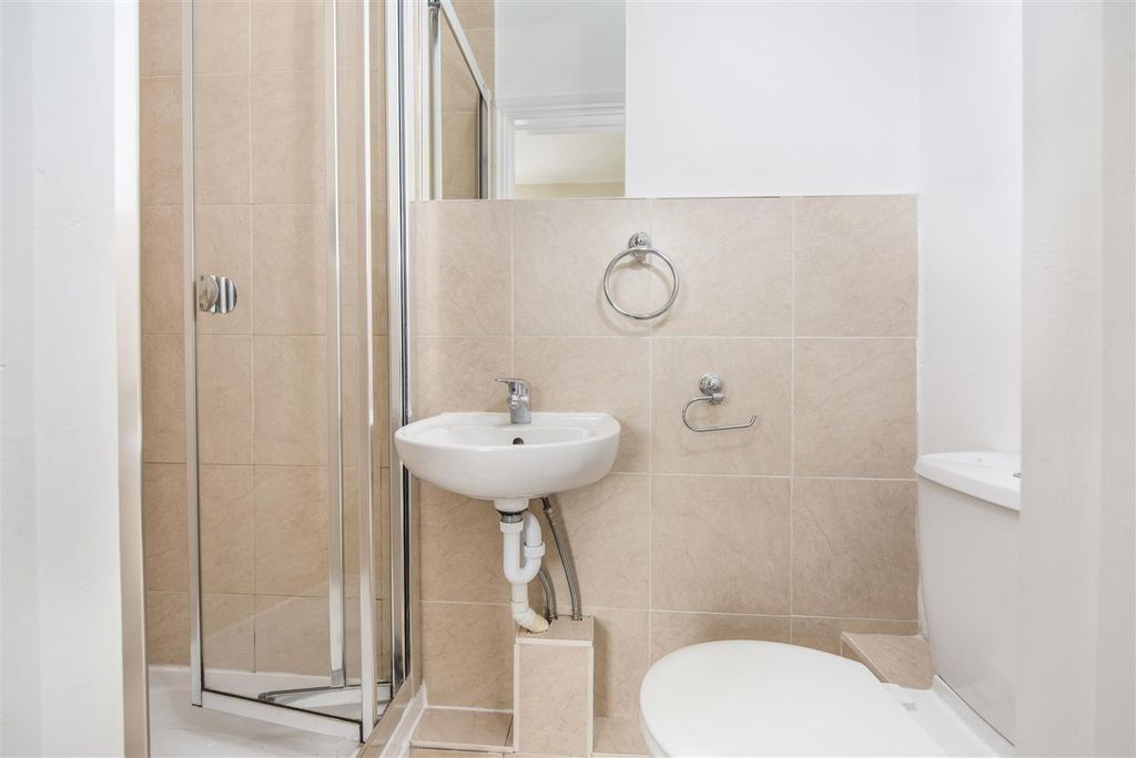 Additional image 14 of 9 bed semi-detached house for saleWalk Of Station, High Wycombe HP13