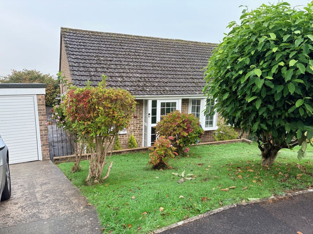 Property photo 1 of 8