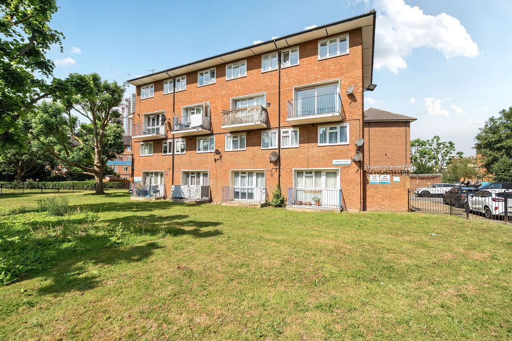 Property photo 1 of 20
