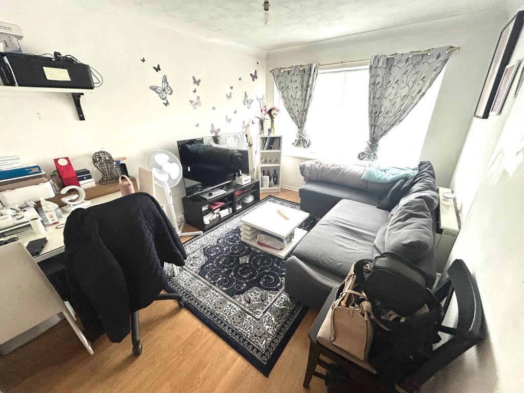 Property photo 2 of 7 Picture No. 09