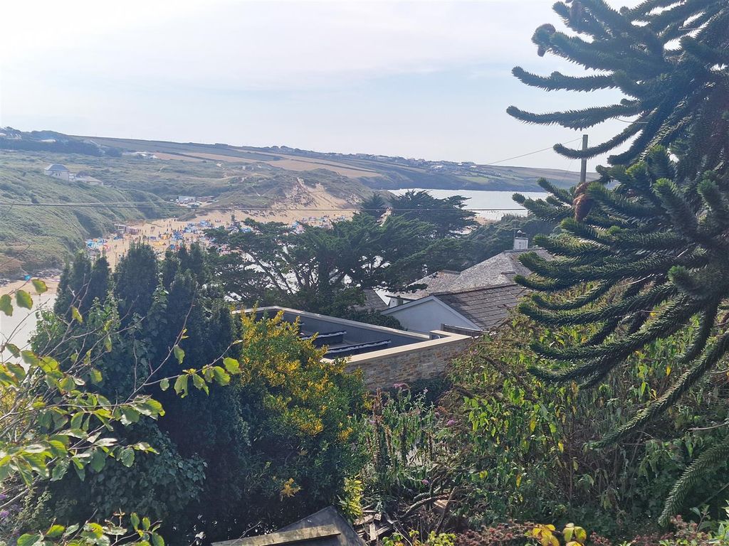 Property photo 3 of 12 Views Example Upper Floor