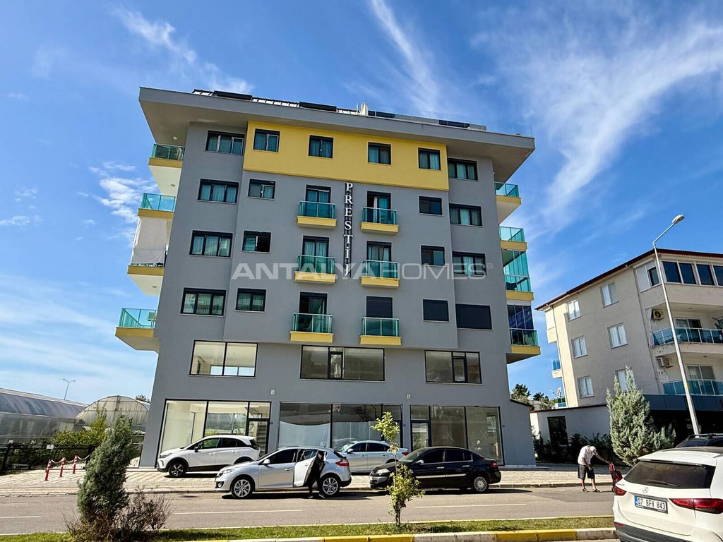 Property photo 1 of 18