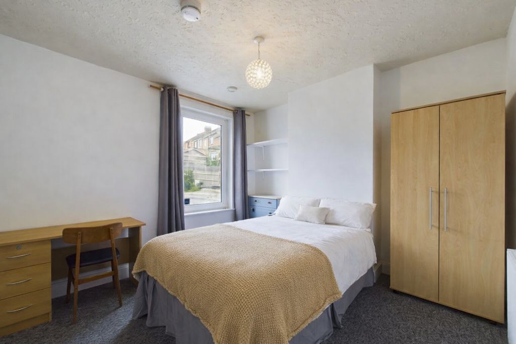 Property photo 2 of 6 Photo 8