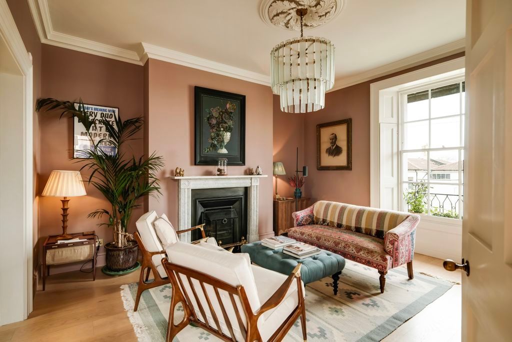 Property photo 3 of 35 Drawing Room