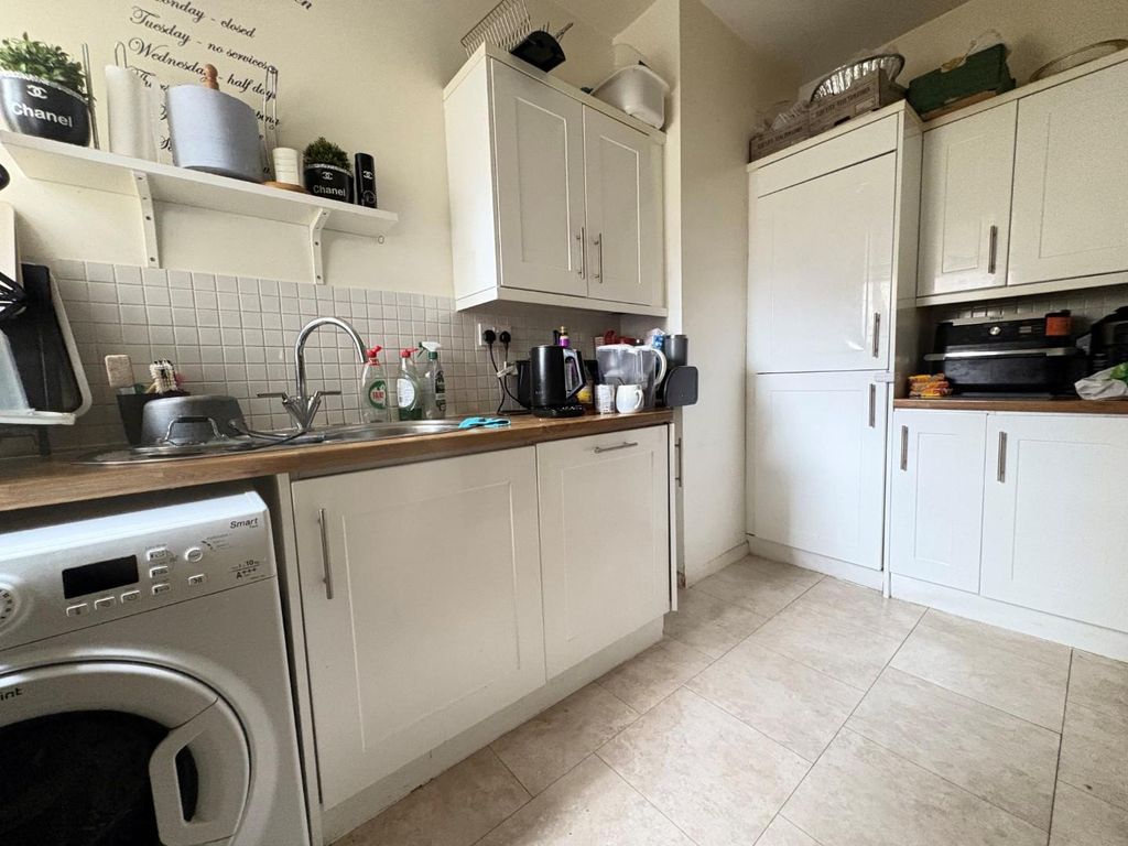 Property photo 3 of 16 12.Jpg