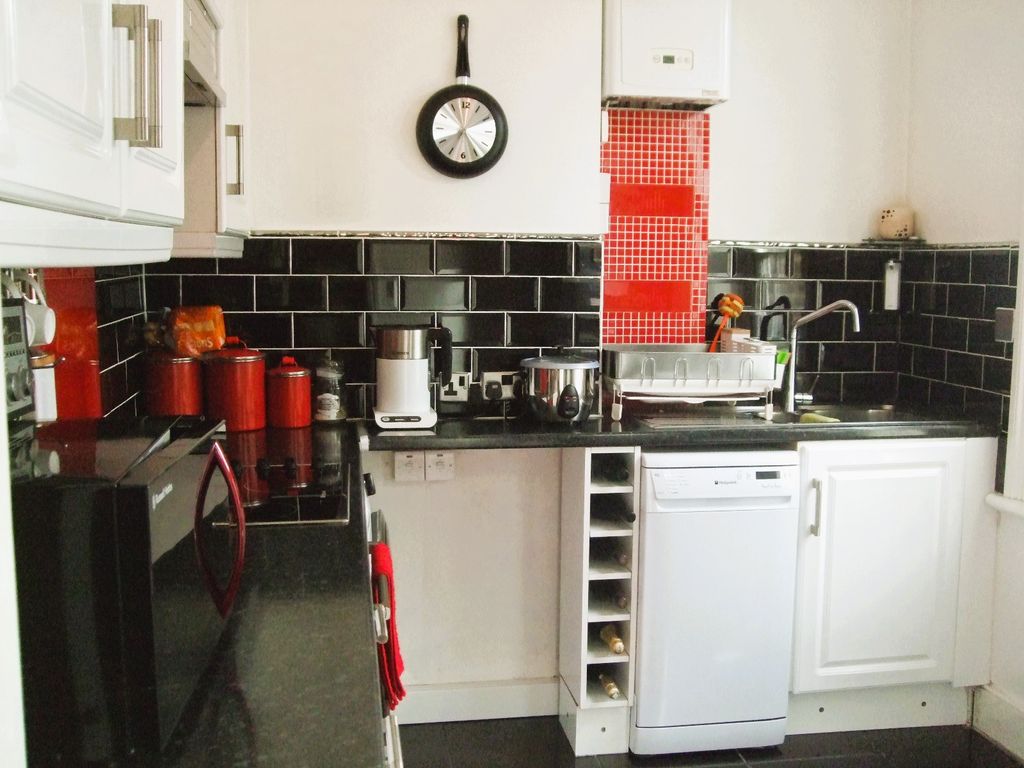 Property photo 3 of 5