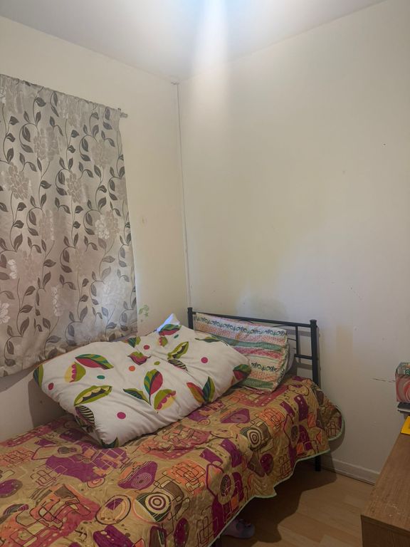 Property photo 1 of 2