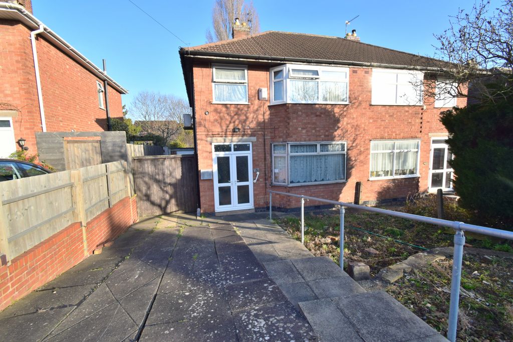 Property photo 1 of 9 3 Bedroom Semi Detached For Sale