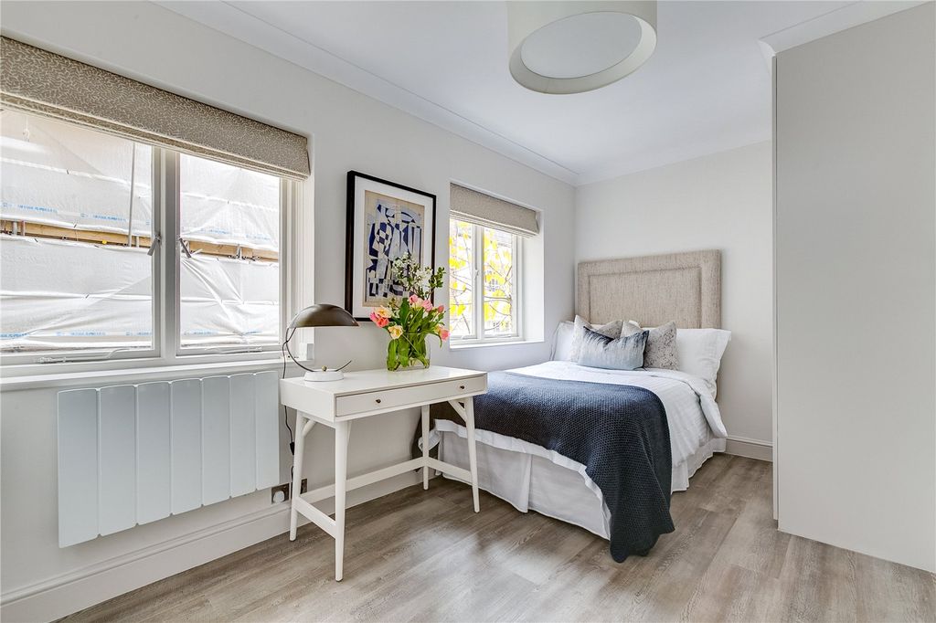 Property photo 3 of 5