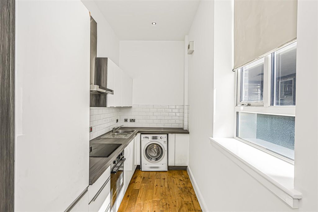Property photo 3 of 15 30 Quant Building-2.Jpg