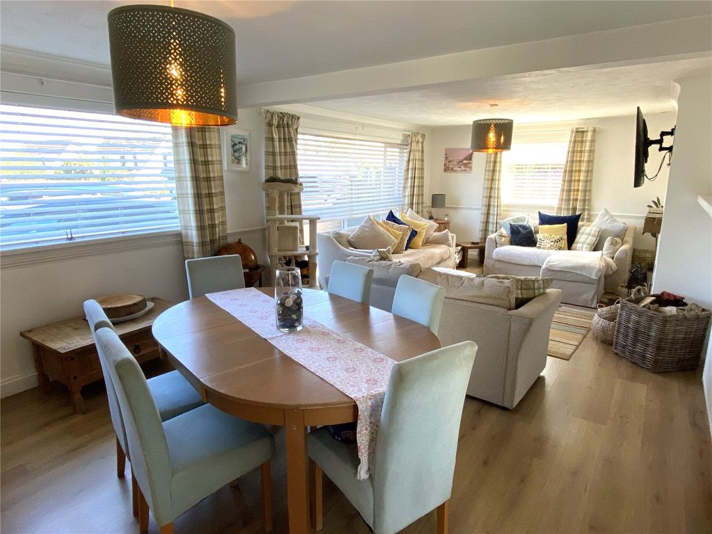 Property photo 2 of 17 Picture No. 03