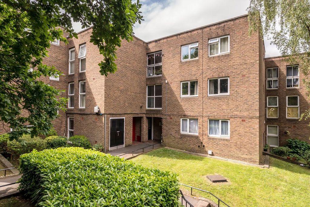 Property photo 1 of 7