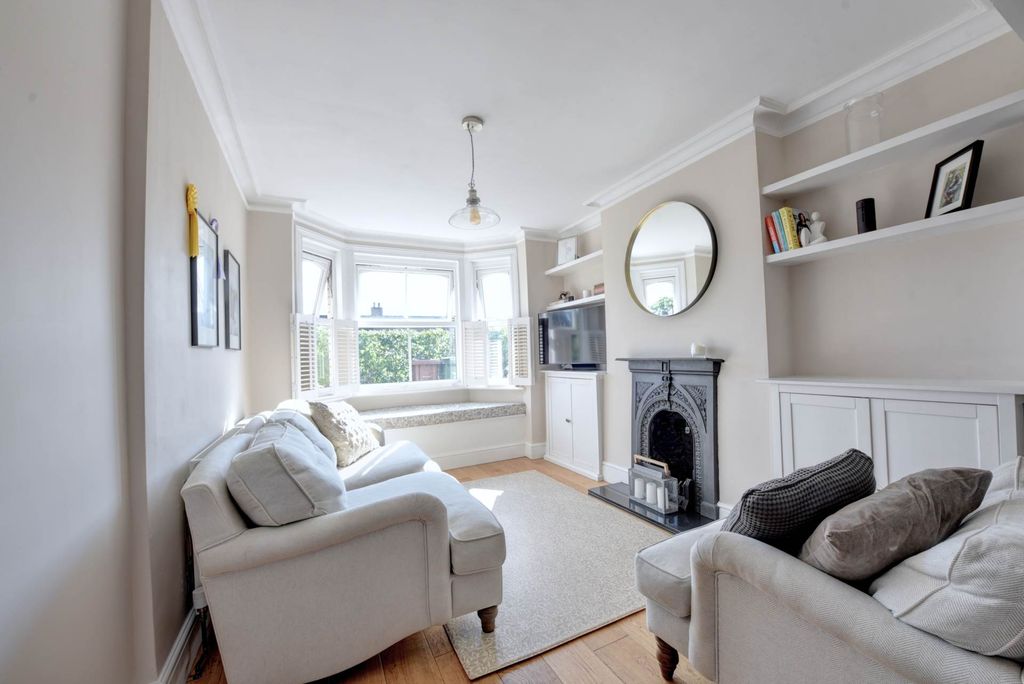 Property photo 1 of 16