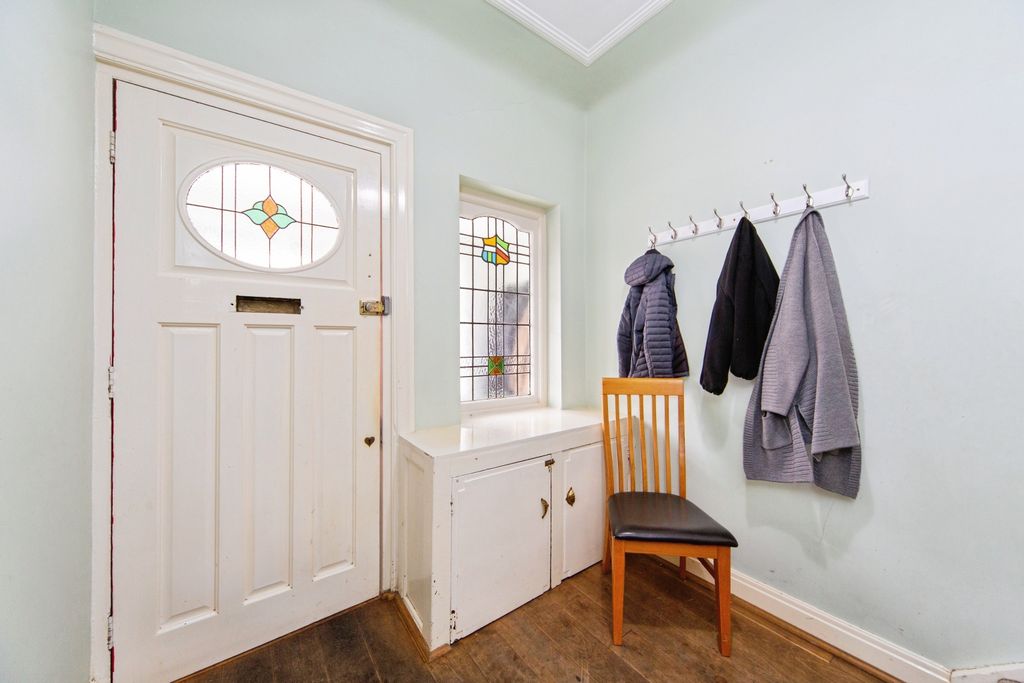 Property photo 2 of 15 Hall