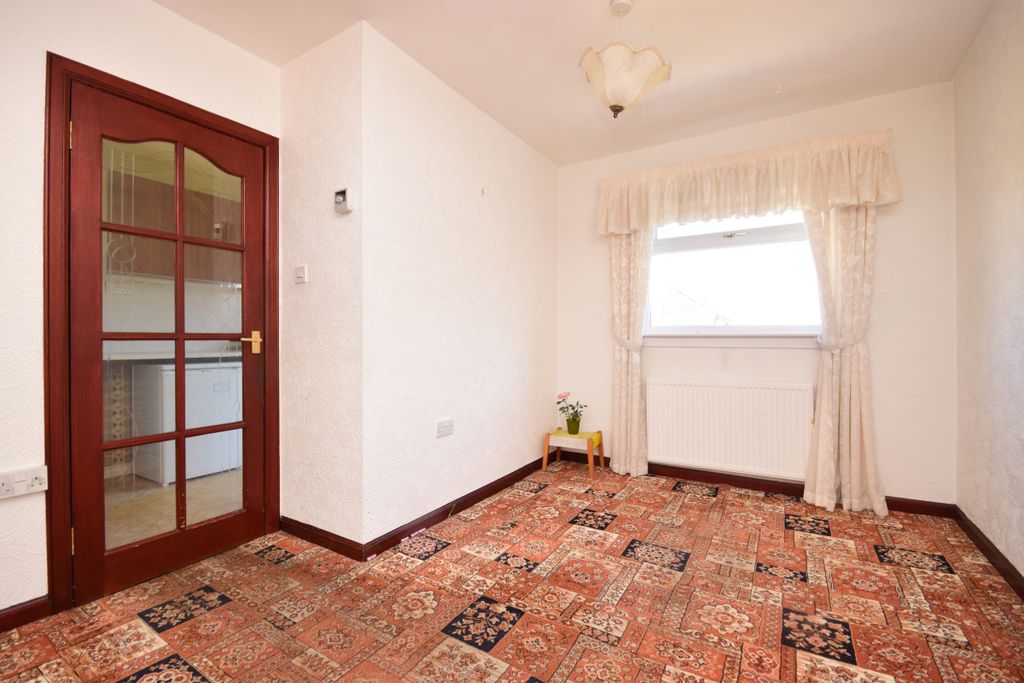 Property photo 3 of 24