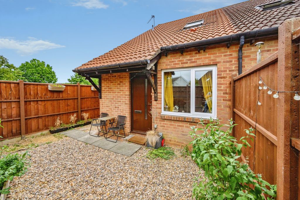 Property photo 1 of 11