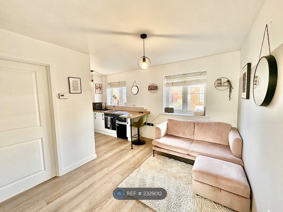 Property photo 2 of 6 Living Area