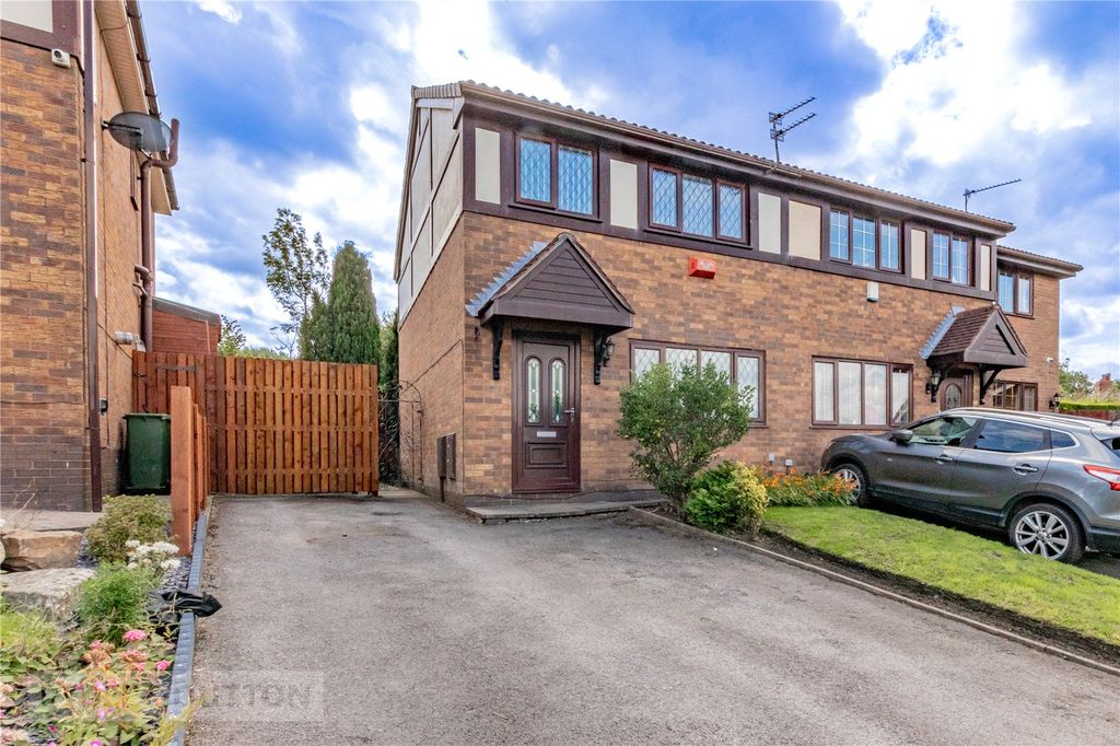 Property photo 1 of 16 External