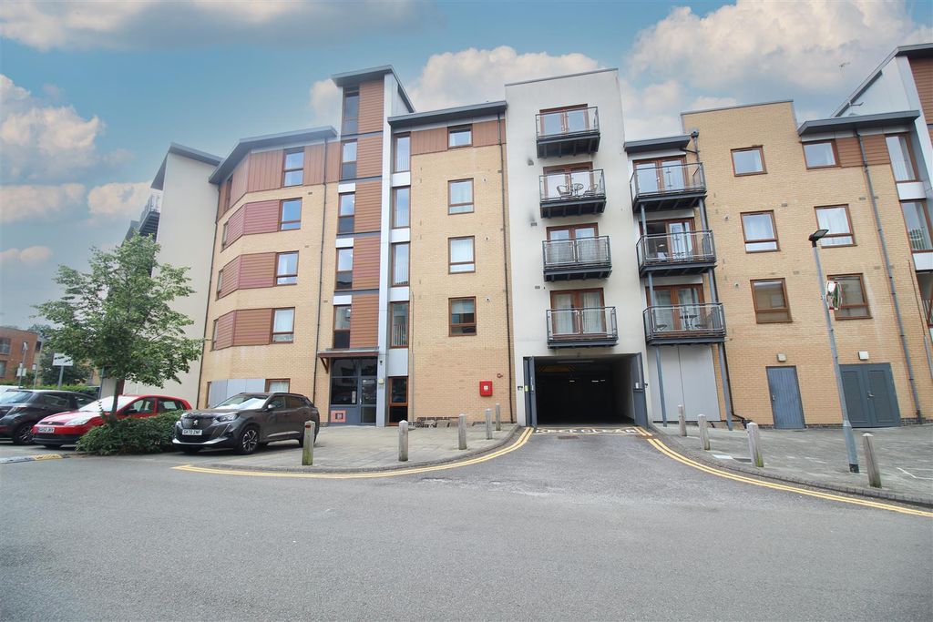 Property photo 1 of 7 Img_1827.Jpg