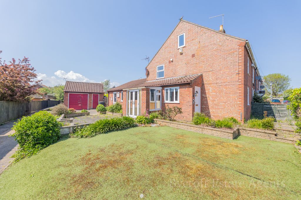 Property photo 2 of 14