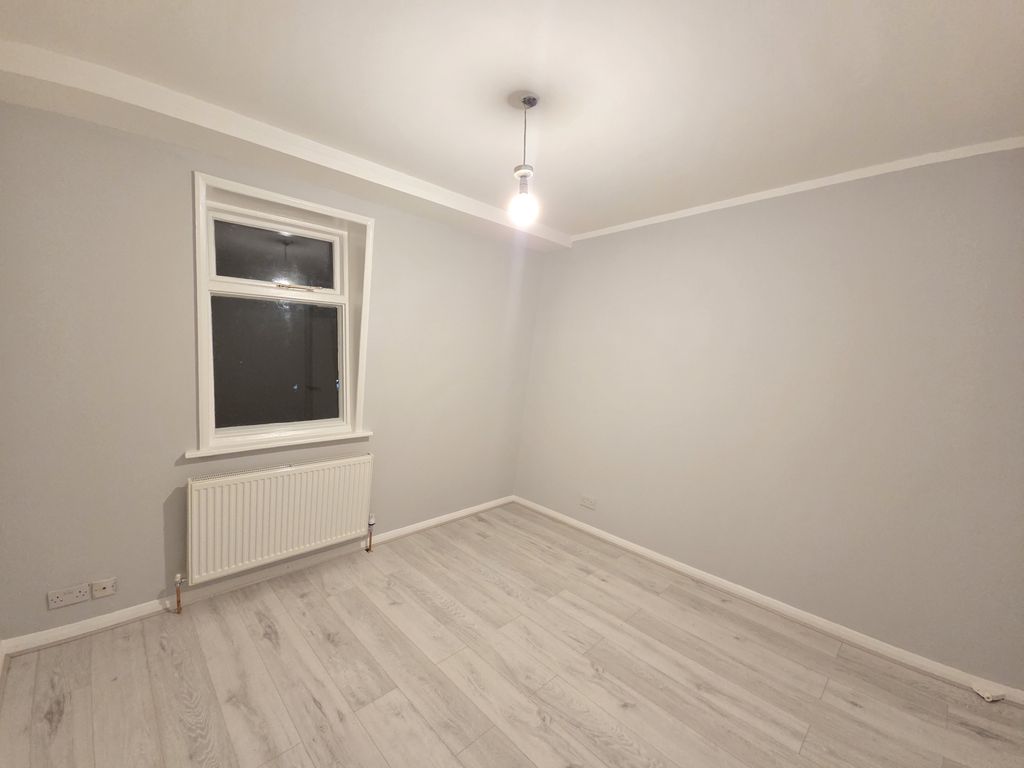 Property photo 2 of 7 Gallery