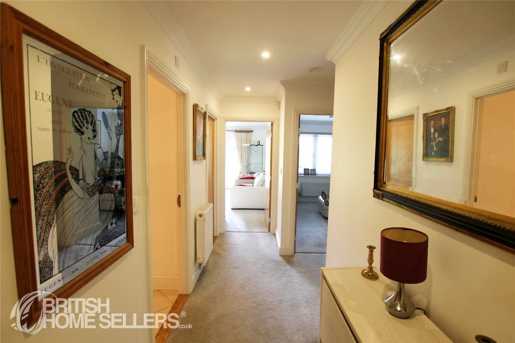 Property photo 3 of 17 Picture No. 05