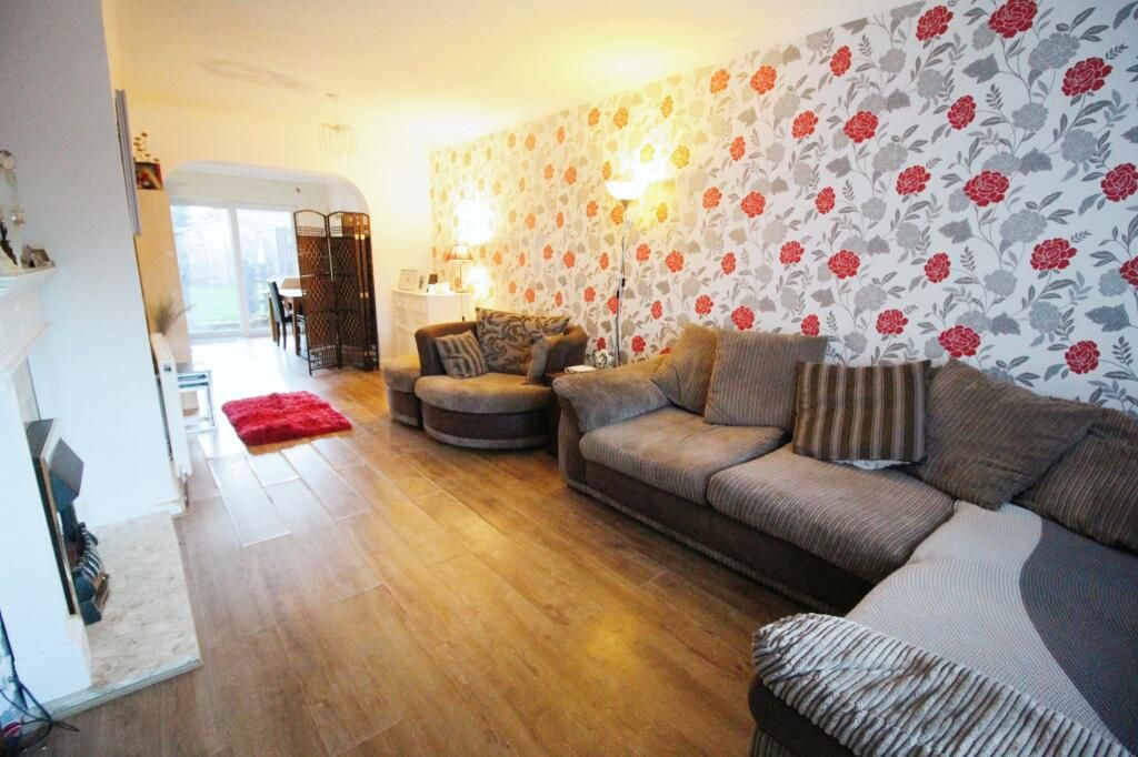 Property photo 3 of 12