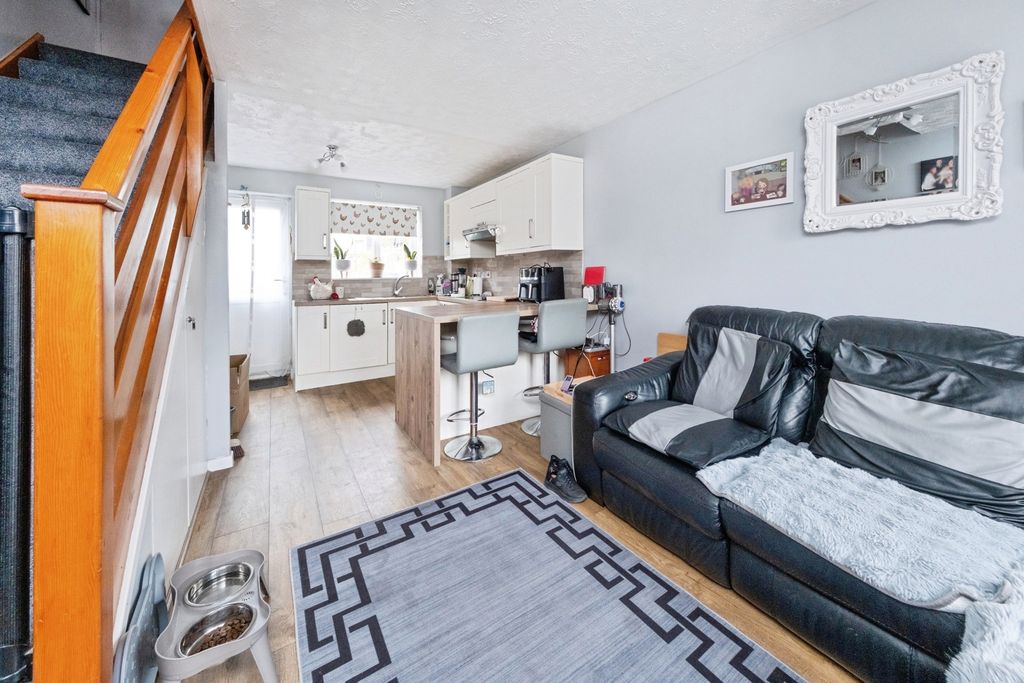 Property photo 2 of 14 Photo