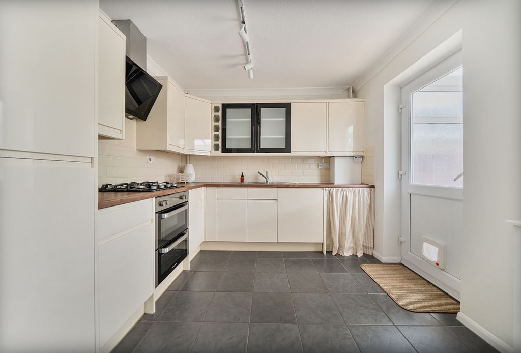 Property photo 2 of 20 1501460 (2).Jpg