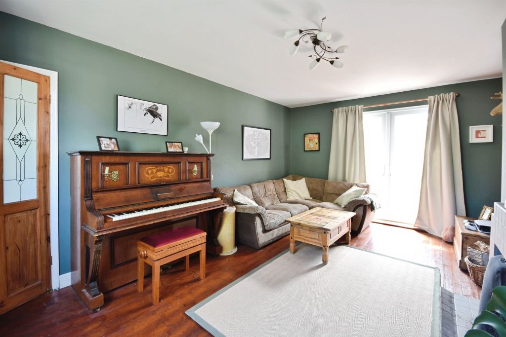 Property photo 3 of 14