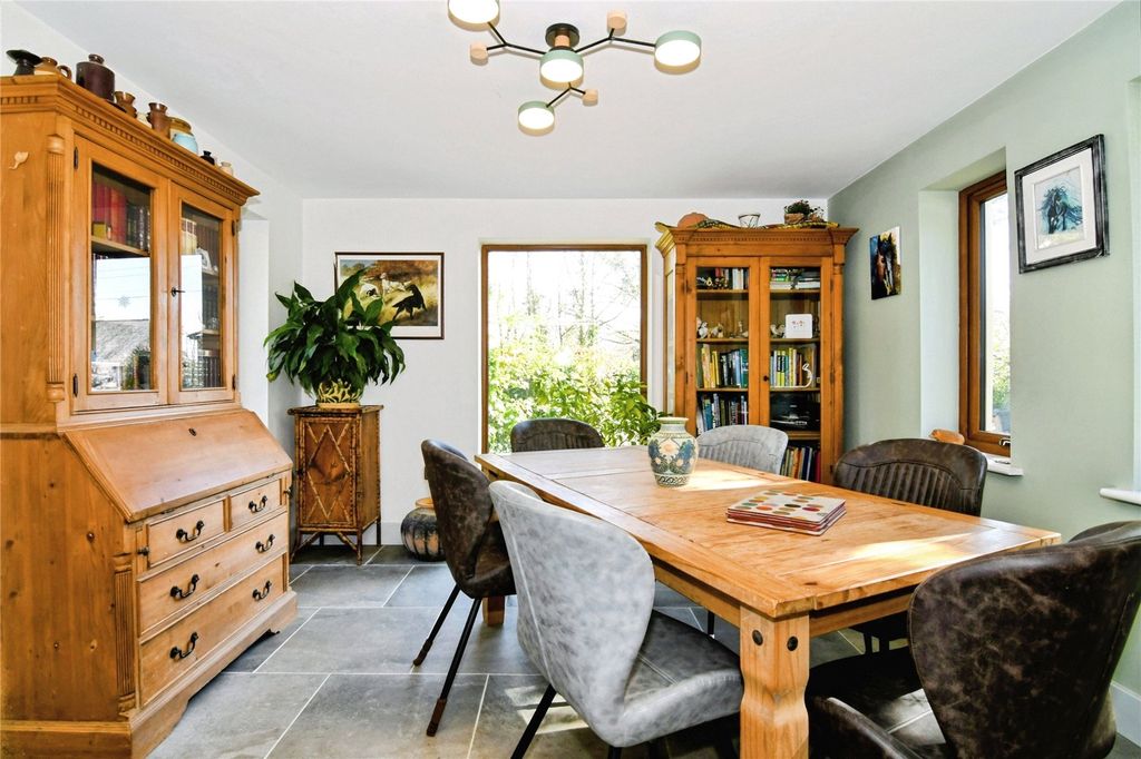 Property photo 2 of 24 Picture No. 07