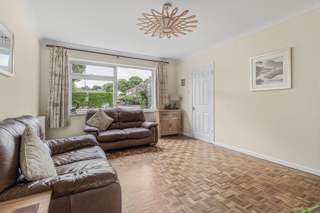 Property photo 2 of 22 758989