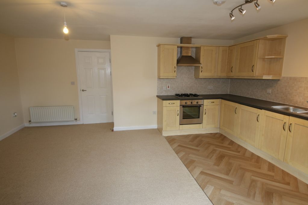 Property photo 2 of 8 Picture No. 10