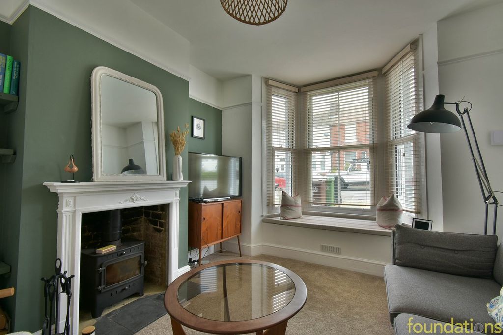 Property photo 3 of 11