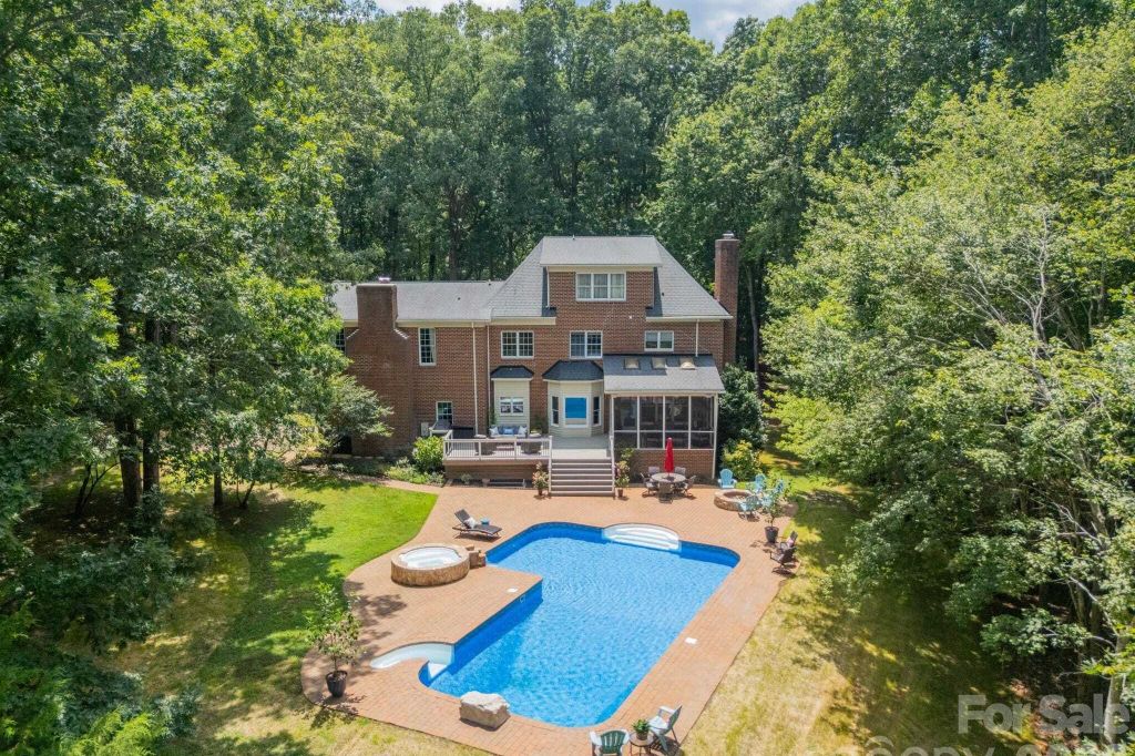 Property photo 2 of 36 <Alttext/>