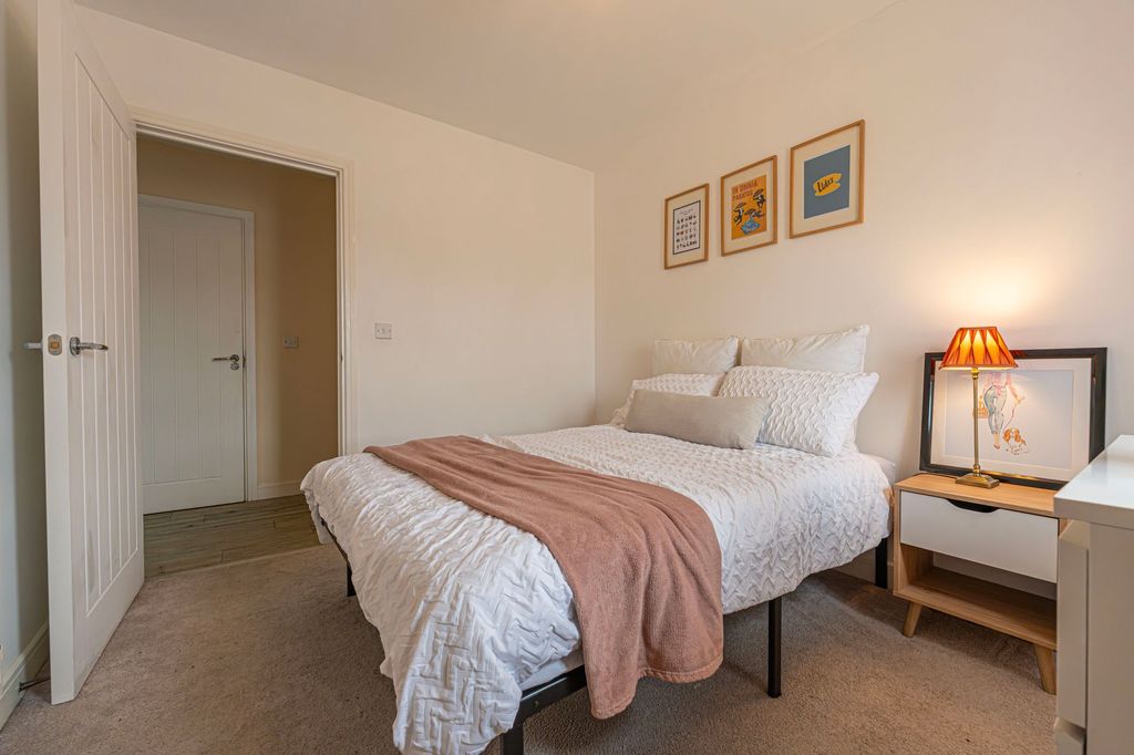 Additional image 15 of 2 bed flat for saleBaroque Court, The Serlio NP19