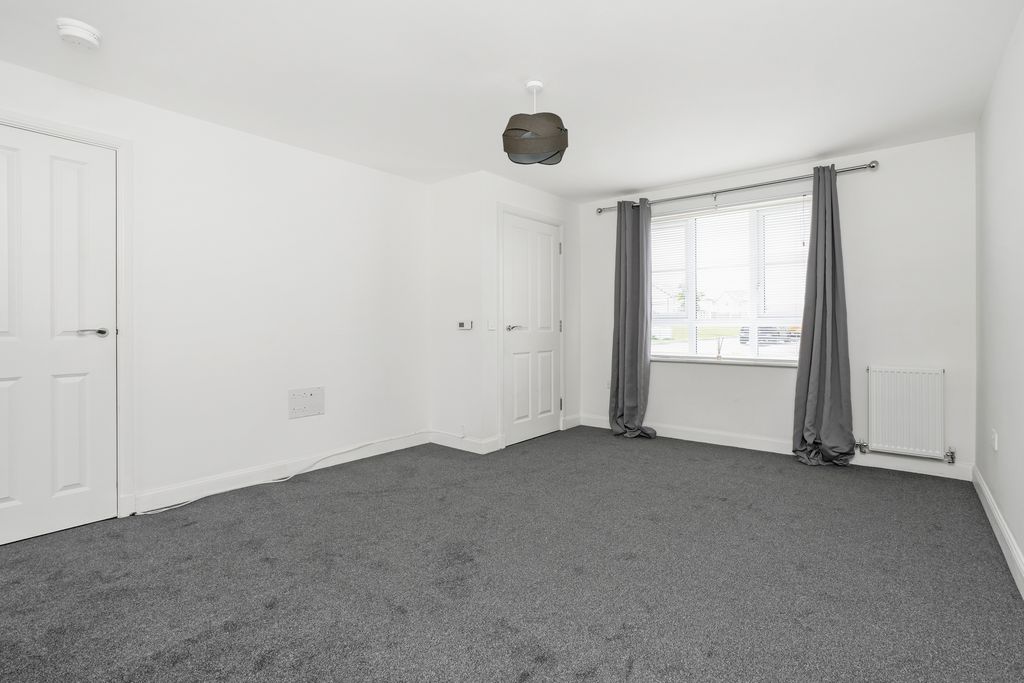 Property photo 2 of 18 Property Image 2