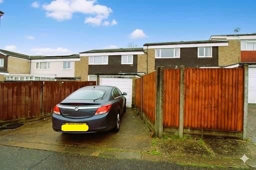 Property photo 2 of 13