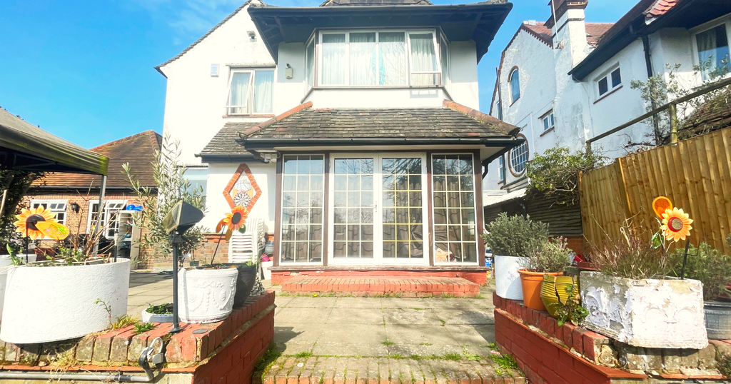 Property photo 2 of 16