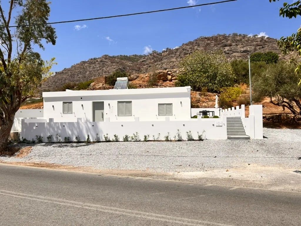 Property photo 2 of 19